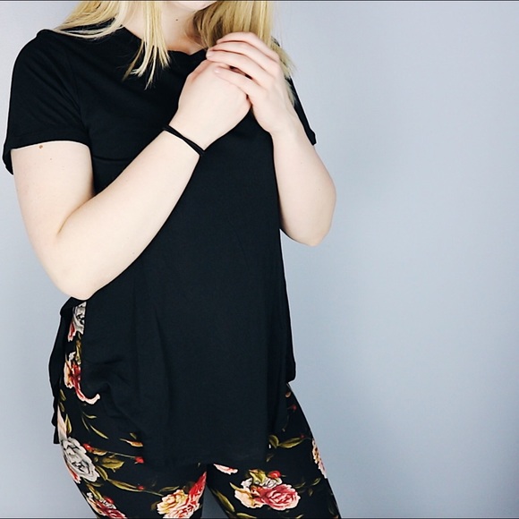 Black Side Slit Tunic - Picture 3 of 4